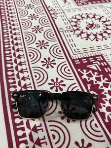 Black Rayban Glasses