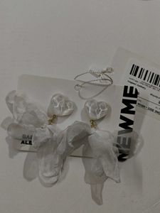 Newme Floral Earrings