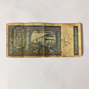 Vintage 100 Rupee Note