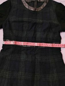 Checked Dress with Leather Accents(Bust-30)
