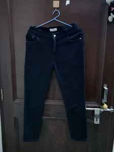 Black Slim Fit Jeans