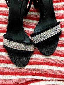 Stelatoes Black Heels with Rhinestones