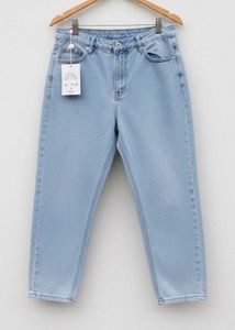 Light Wash Denim Mom Jeans
