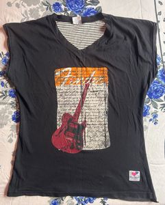 Blact T-shirt