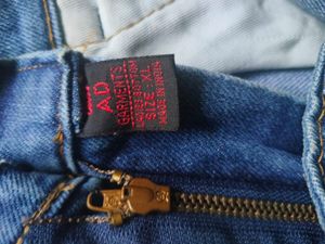 Vintage Light Wash Jeans
