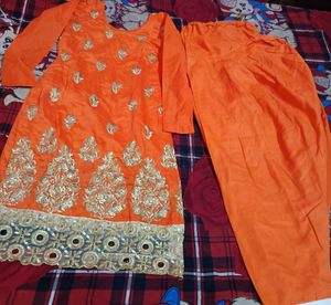Offer SellPunjabi Suit Unused Embroidered Kurta Se