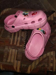 Women Crox Never Used