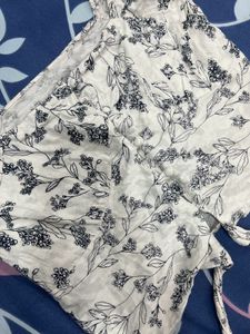 Floral Puff Sleeve Crop Top