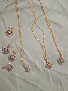 Chains With Pendant