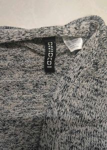 H&amp;M Gray Long Sleeve Shirt