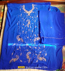 Women Zari Handwoven Embroidery Suit