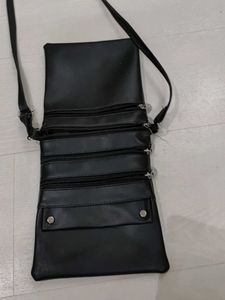 Sling Crods Body Bag Leather WITH Multiple Zips