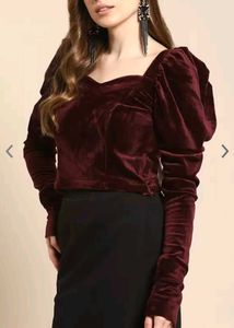 Women Burgundy Sweetheart Neck Top