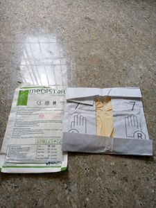 Surgical Gloves 17 Pairs