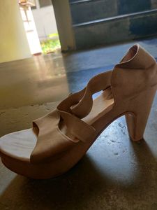 High heels with Unique Pattern For Women 👠