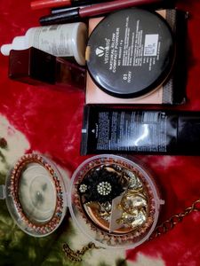 Makeup And Jewellery Combo Sets