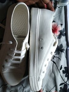 Original Zudio White Sneaker