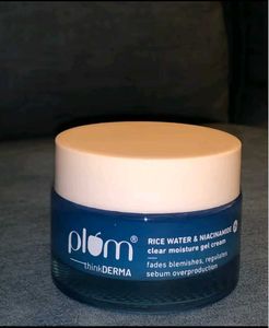 Plum.. Rice water & 2%niacinamide Gel Cream