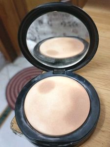 Maybelline Fit Me Compact