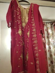Embroidered Kurta Dupatta