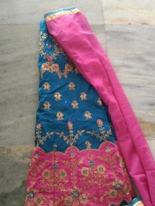 A New Unstitched Lehangaset