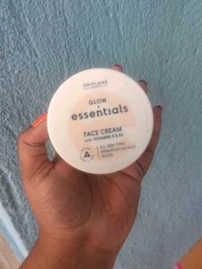 Oriflame Glow Essential Face Wash,Scrub&amp;Mask,Cream