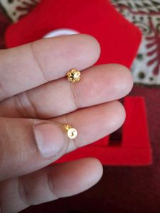 Beautiful New Flower Desine Studs