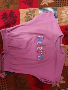 Queen Graphic Tee - Cute &amp; Comfy