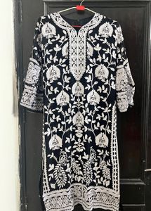 Pakistani Elegant Embroidered Kurta and Plazzo