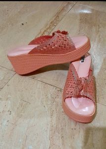 Pretty Pink Wedges/Heels🌸