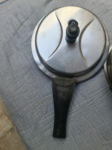 Vintage Prestige Deluxe Pressure Cooker Lid