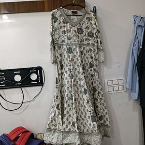 Floral Print Kurta/ Frocksuit Set