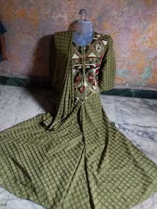 Embroidered Kurta Set