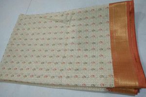 Elegant Cream &amp; Gold Saree