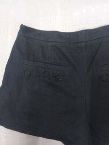 SWEEWE Black FAUX Shorts