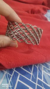 Broad kada