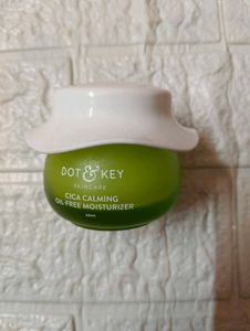 Dot & Key Cica Calming Oil Free Moisturizer