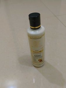 Khadi Natural Almond &amp; Saffron Moisturizer