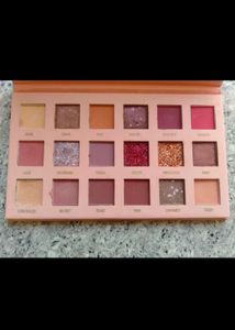 Huda Nude Eyeshadow Palette