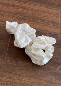 White/cream Silk Scrunchie Pack