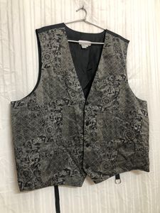 Lioyd Thompson Black Vest