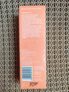 Foxtale Super Glow Face Wash