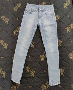 Light Wash Denim Jeans