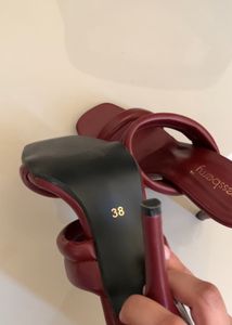 Maroon Stiletto