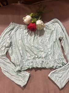Off Shoulder Crop Top