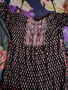 Paisley Print kurti