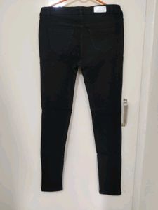 Black Skinny Jeans