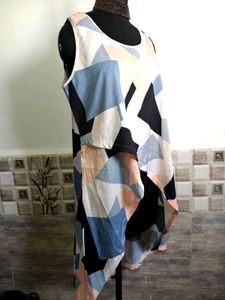 Abstract Print Sleeveless Top L/XL 38-40 in