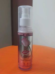 Dabur Gulabari Face Cleanser