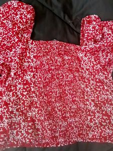 Zudio Red Floral Cropped Top